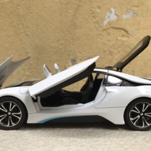 mo-hinh-xe-o-to-bmw-i8